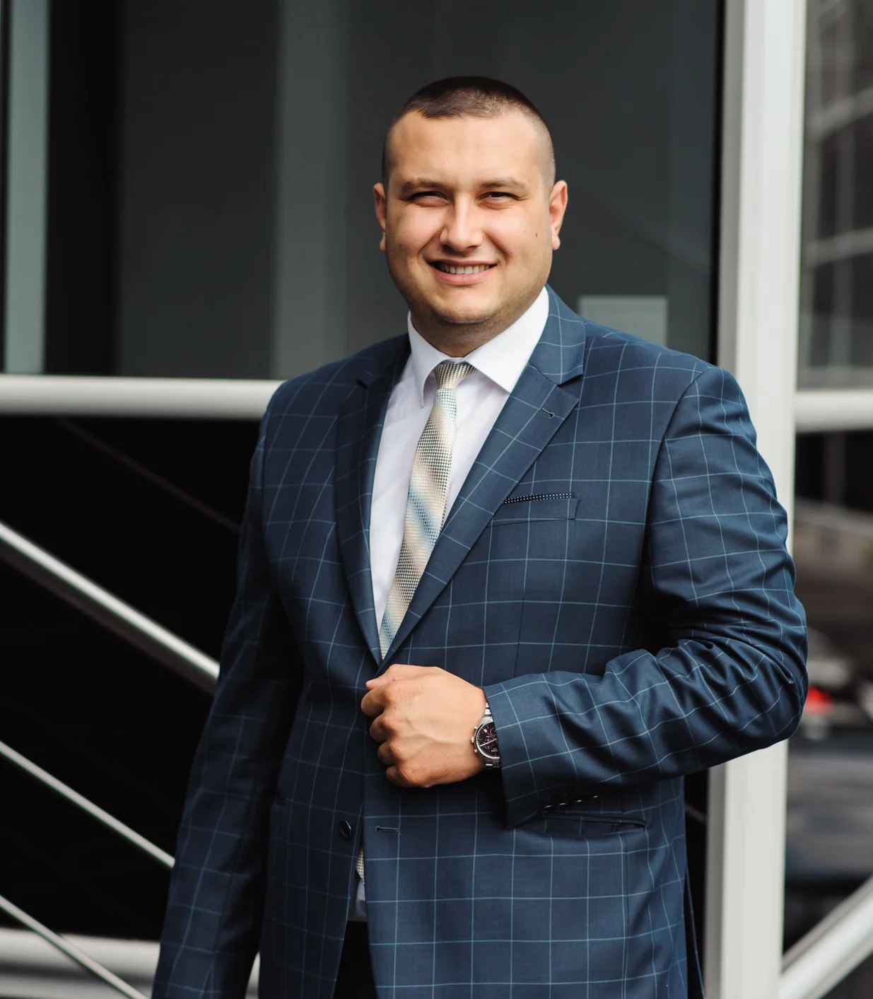 Sergiu C.
