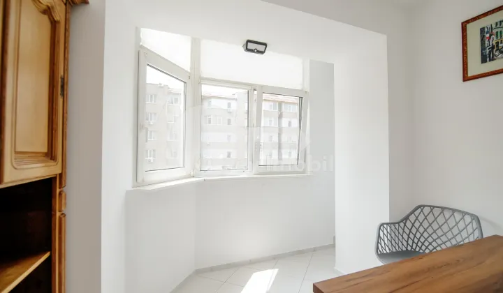 Apartament, Centru, PETRU MOVILĂ