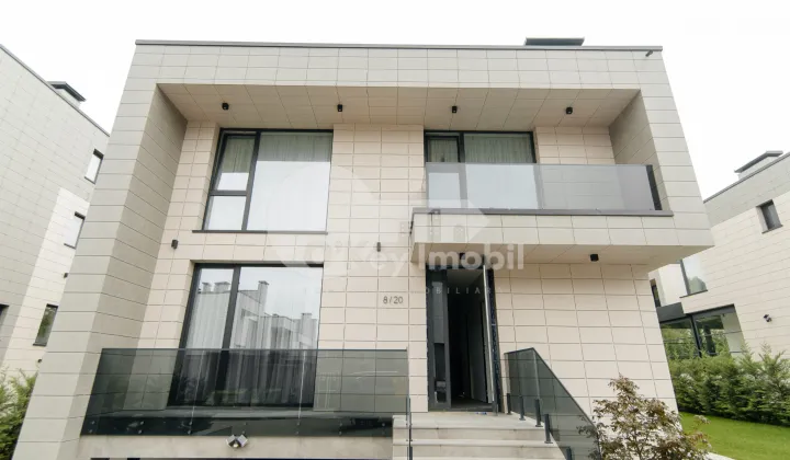 Casă, Botanica, PĂȘUNILOR