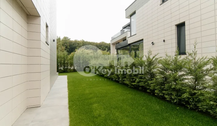 Casă, Botanica, PĂȘUNILOR