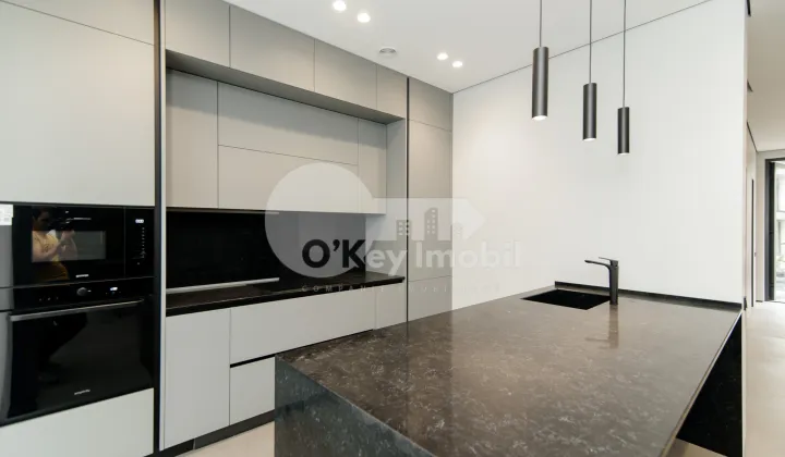 Casă, Botanica, PĂȘUNILOR