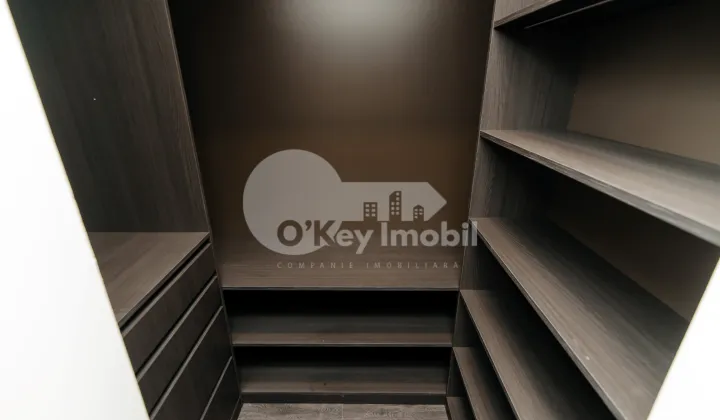 Casă, Botanica, PĂȘUNILOR