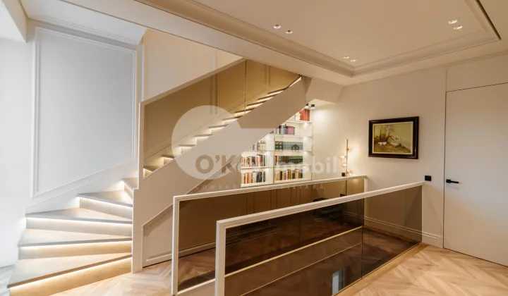 Casă, Telecentru, DRUMUL VIILOR