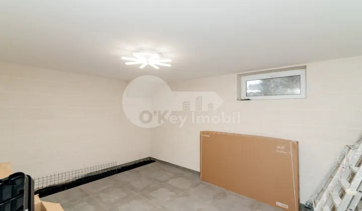 Duplex, Botanica, PĂȘUNILOR