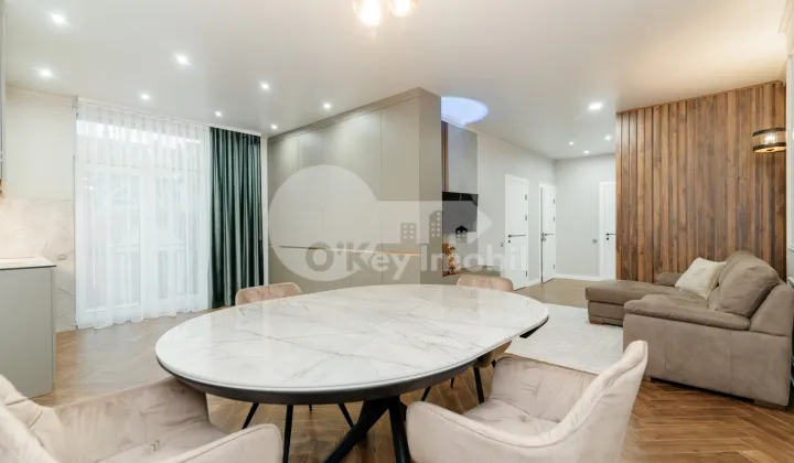 Apartament, Centru, PETRU MOVILĂ