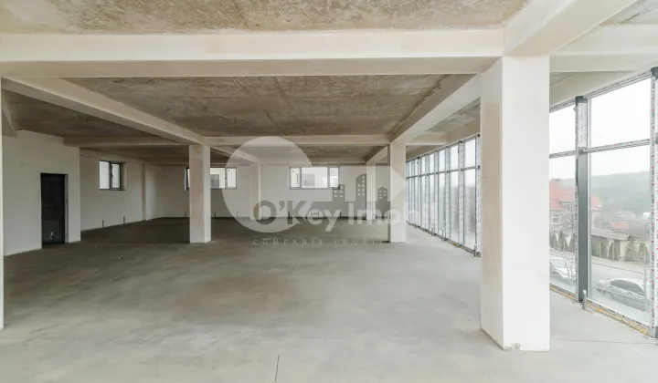 Spațiu comercial, DUMBRAVA