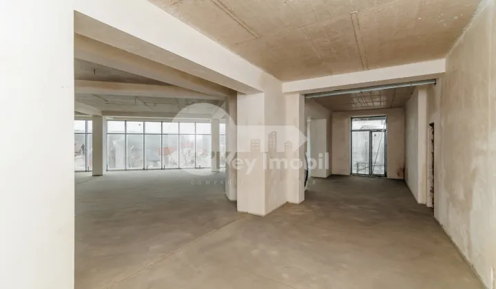 Spațiu comercial, DUMBRAVA