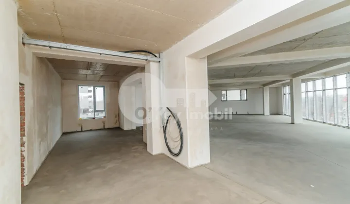 Spațiu comercial, DUMBRAVA