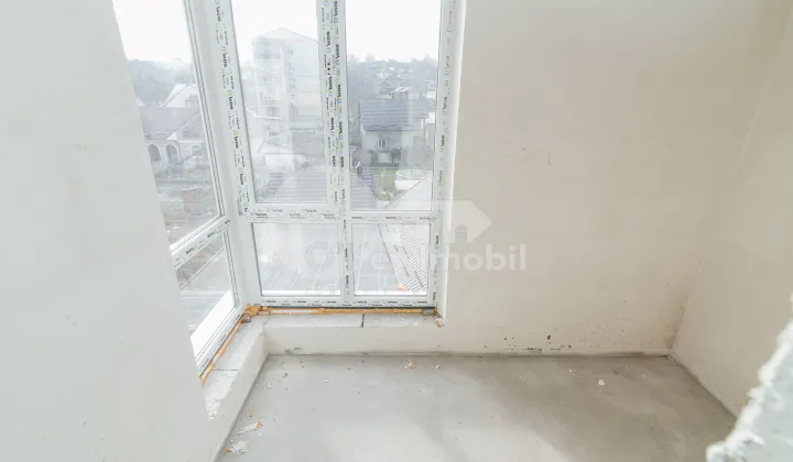 Apartament, STRĂȘENI