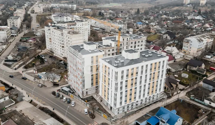 Apartament, STRĂȘENI