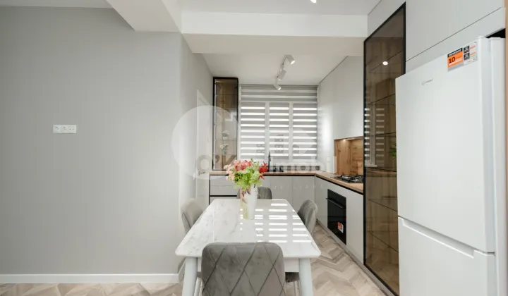 Apartament, Poșta Veche, GHEORGHE MADAN