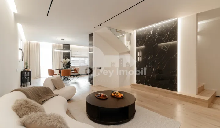 Casă, Centru, LACULUI