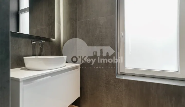 Casă, Centru, LACULUI