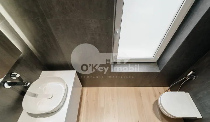 Casă, Centru, LACULUI