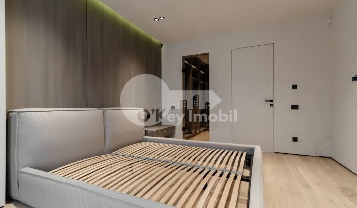 Casă, Centru, LACULUI