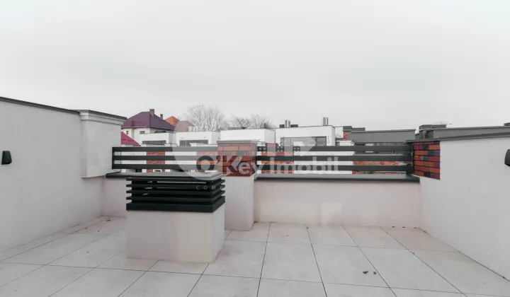 Casă, Centru, LACULUI