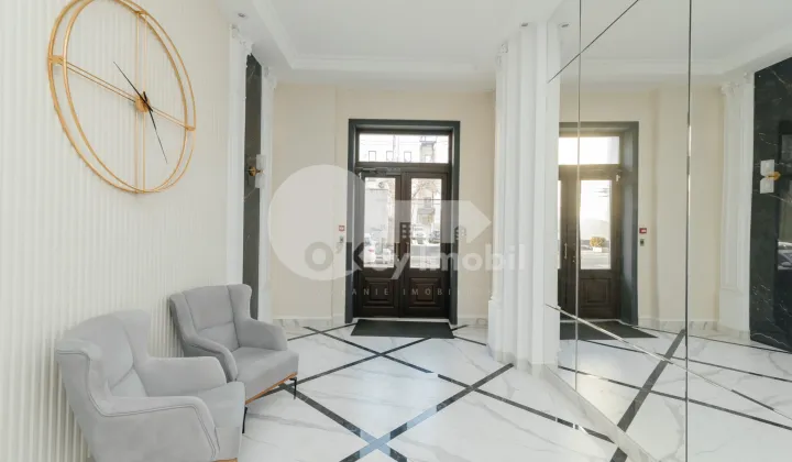 Oficiu, Centru, VERONICA MICLE