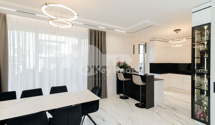 Casă, Botanica, PĂȘUNILOR