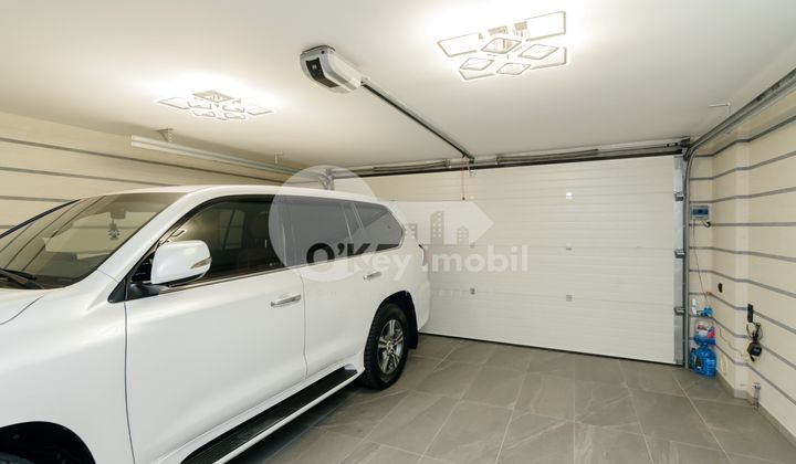 Casă, Botanica, PĂȘUNILOR