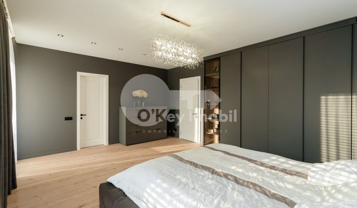 Casă, Botanica, PĂȘUNILOR