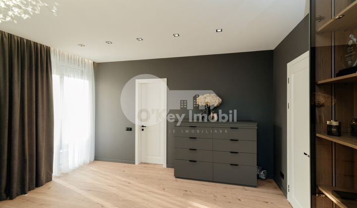 Casă, Botanica, PĂȘUNILOR