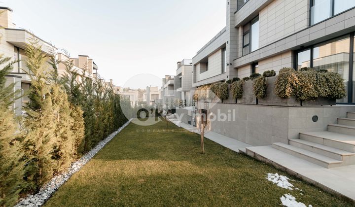 Casă, Botanica, PĂȘUNILOR