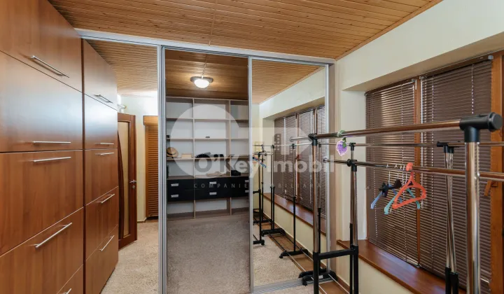 Casă, Râșcani, VALEA ALBĂ