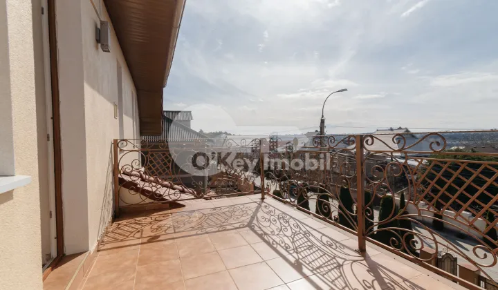 Casă, Râșcani, VALEA ALBĂ