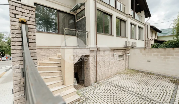 Oficiu, Centru, SFATUL ȚĂRII