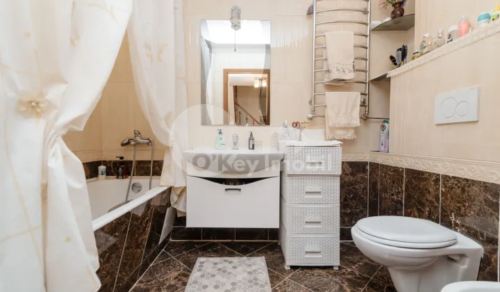 Apartament, Poșta Veche, CEUCARI