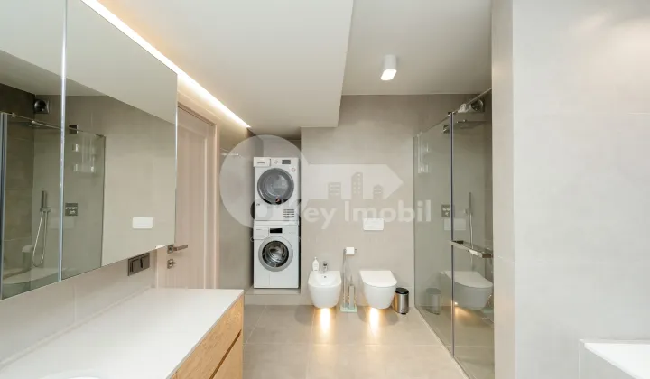 Apartament, Centru, PETRU RAREȘ