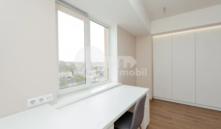 Apartament, Centru, PETRU RAREȘ