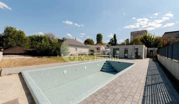 Casă, Centru, CAIȘILOR