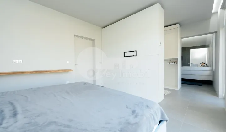 Casă, Centru, CAIȘILOR