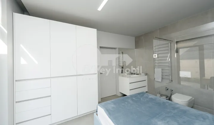 Casă, Centru, CAIȘILOR