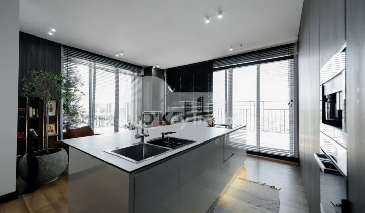 Penthouse, Ciocana, MIRCEA CEL BĂTRÂN