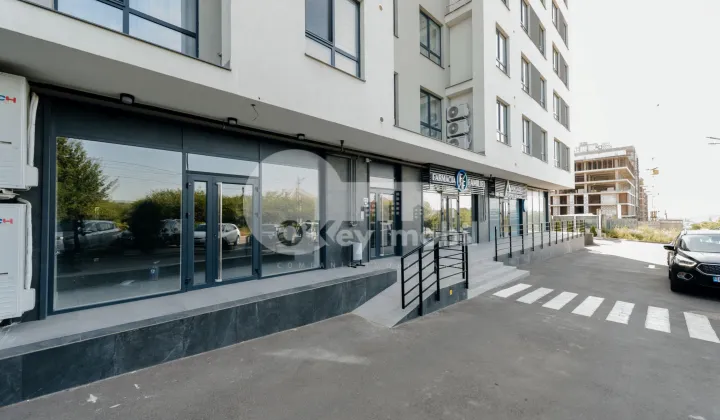 Spațiu comercial, DUMBRAVA