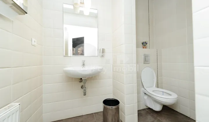 Spațiu comercial, Buiucani, CALEA IEȘILOR