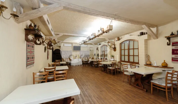 Spațiu comercial, Buiucani, CALEA IEȘILOR