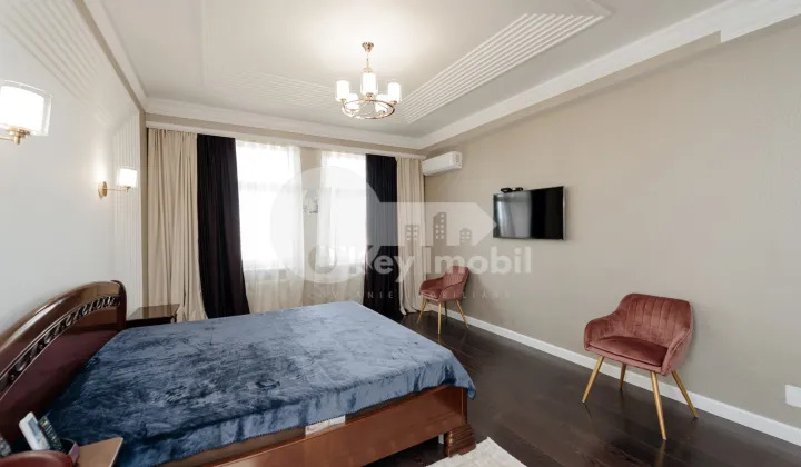 Apartament, Centru, PETRU RAREȘ