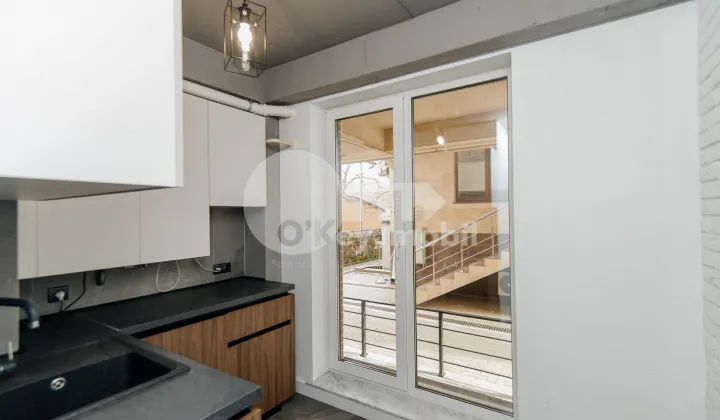 Oficiu, Centru, VLAICU PÂRCĂLAB