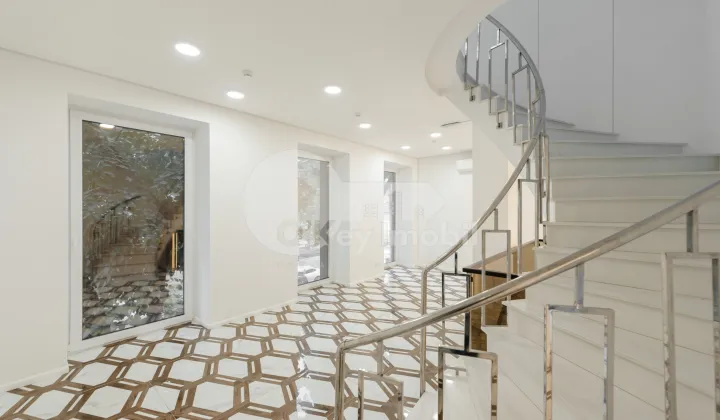 Spațiu comercial, Centru, BULGARĂ