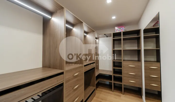 Apartament, Centru, SERGHEI LAZO