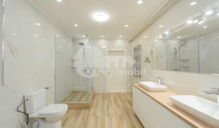 Apartament, Centru, SERGHEI LAZO