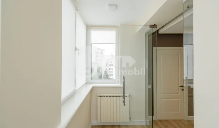Apartament, Centru, SERGHEI LAZO