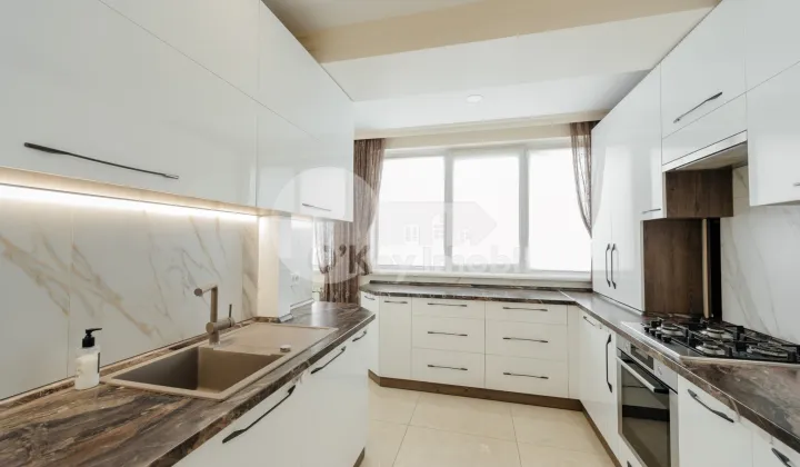 Apartament, Centru, SERGHEI LAZO