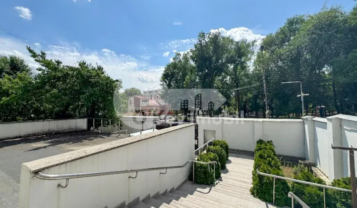 Oficiu, Centru, GRIGORE URECHE