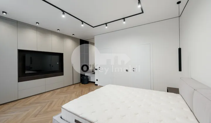 Townhouse, Centru, DÎMBULUI