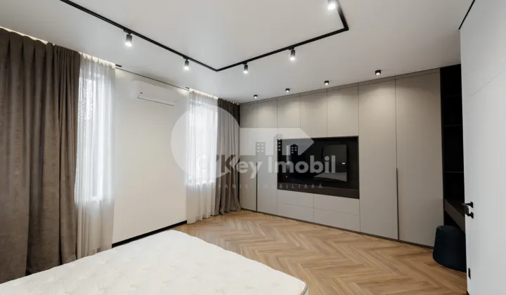 Townhouse, Centru, DÎMBULUI