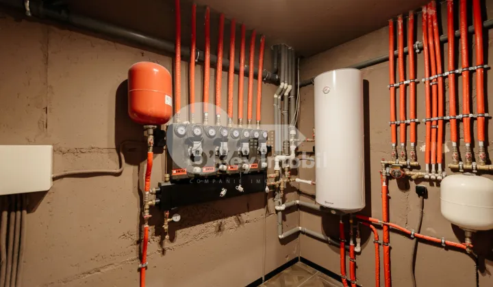 Townhouse, Centru, DÎMBULUI